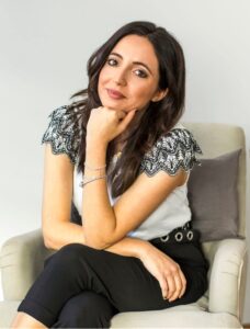 Foto de María Millán, psicóloga especialista en terapia EMDR