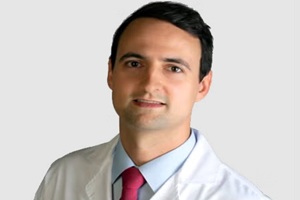 Cirujanos de blefaroplastia - Dr. Alejandro Ruiz Moya